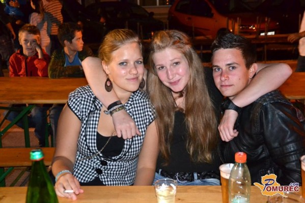 FOTO: Zaklonišče prepeva obudili jugo rock v Prlekiji